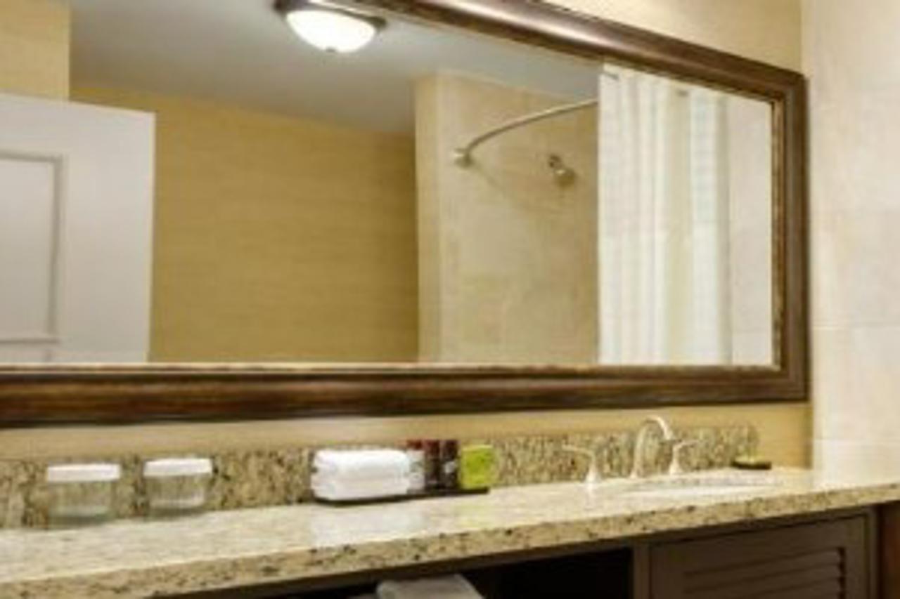Embassy Suites Savannah Historic District Екстер'єр фото
