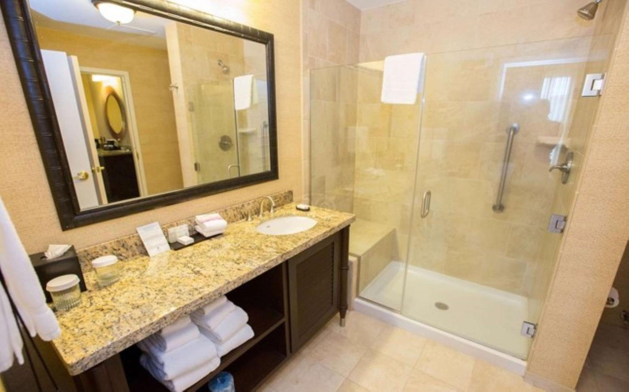 Embassy Suites Savannah Historic District Екстер'єр фото